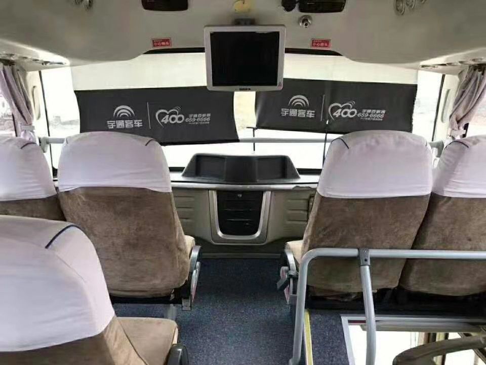 ônibus luxuoso usado usado diesel dos treinadores do ônibus 60-70 de 14m Yutong ZK6147 assentos comerciais