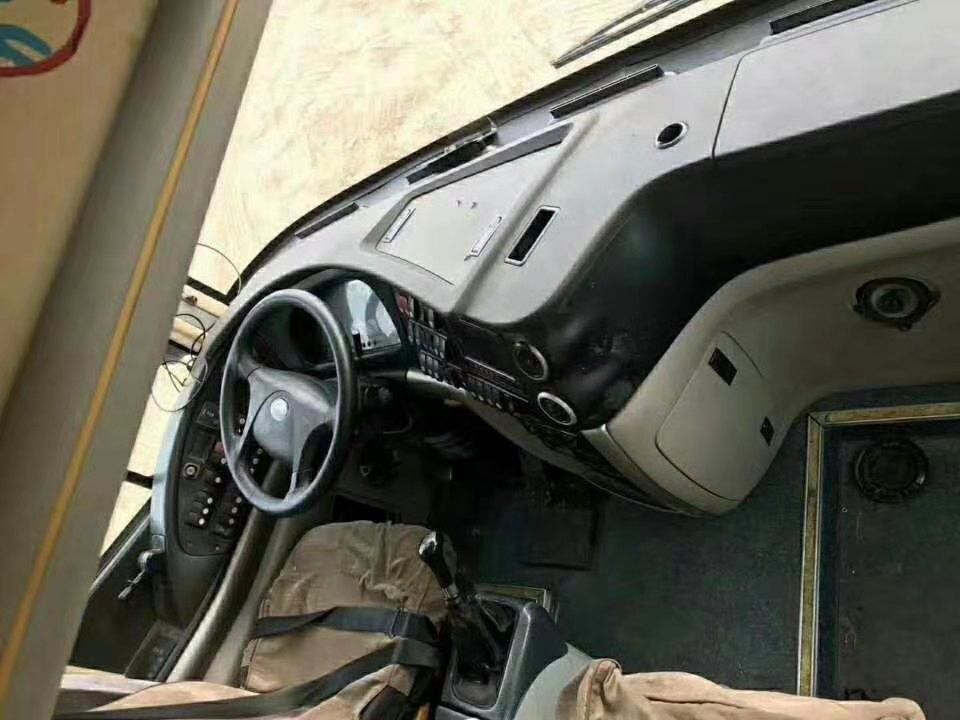 ônibus luxuoso usado usado diesel dos treinadores do ônibus 60-70 de 14m Yutong ZK6147 assentos comerciais