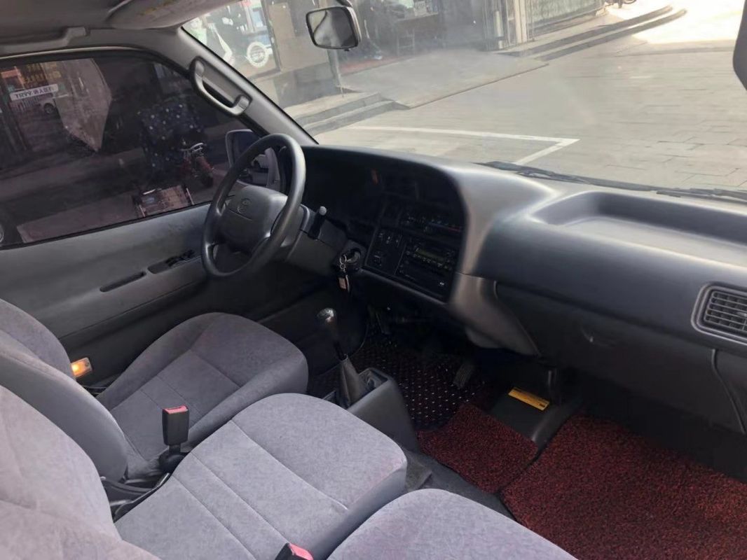 Ônibus usado Toyota diesel de 13 assentos o mini com C.A. não equipe nenhum acidente 2015 anos