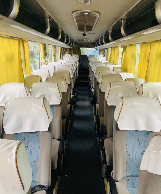 6127 Modelo Diesel Yutong Usado Ônibus de Excursão 55 Assentos 2011 Ano LHD ISO Aprovado