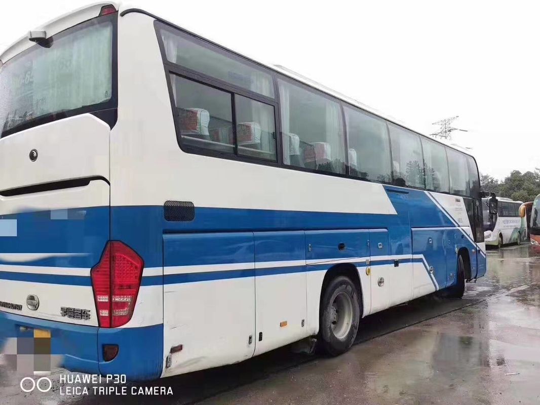 Branco azul usado Yutong do ônibus dos assentos do ônibus 55 da pousa-copos do diesel LHD 2014 anos ZK6118