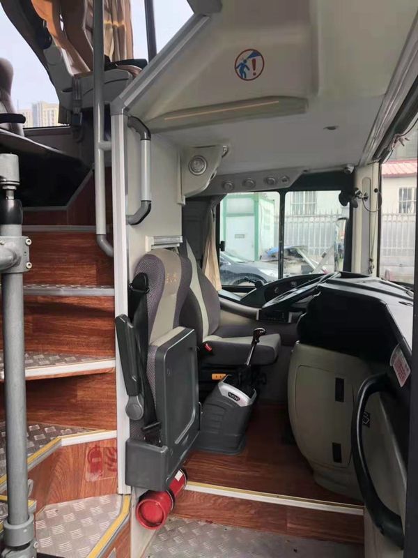 Ônibus usados modelo 49 Seat do diesel LHD 6126 Yutong padrão de emissão do Iv do Euro de 2014 anos