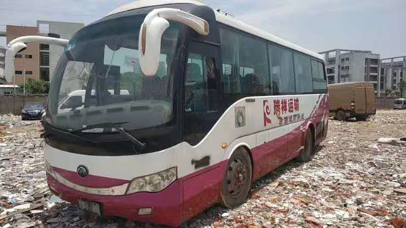 o comprimento Yutong ZK6809 de 8m modela anos resistente usado dos assentos de Bus 33 do treinador 2018