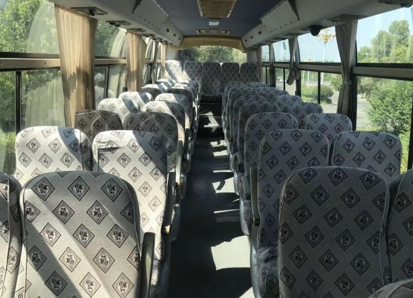 2010 ônibus usado assentos do treinador do modelo de Yutong Zk6100 do ônibus de turista 47 da mão do ano segundo