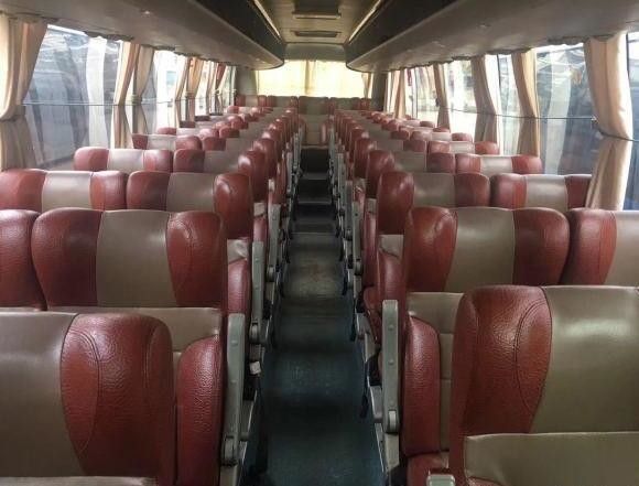 Ônibus usado do treinador dos assentos do modelo 55 de Daewoo 6127 294 quilowatts um elevado desempenho de 2010 anos