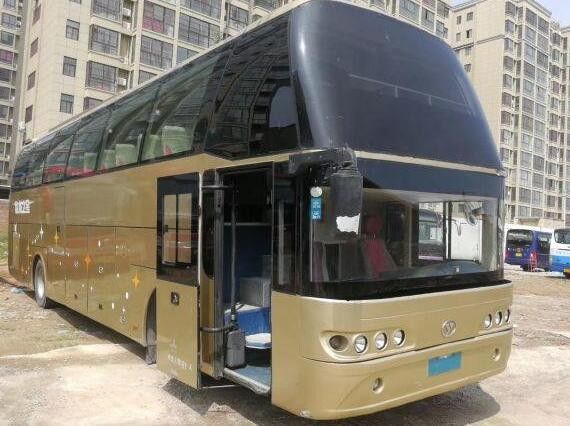 6120 Deisel modelo 61 assentos usaram o ônibus do passageiro tipo de um Youngman de 2011 anos