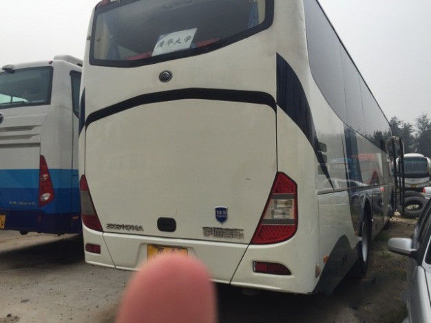 Ônibus usado do treinador de Seater do modelo 55 do ônibus de turista ZK6117 da mão de Yutong segundo 2011 anos