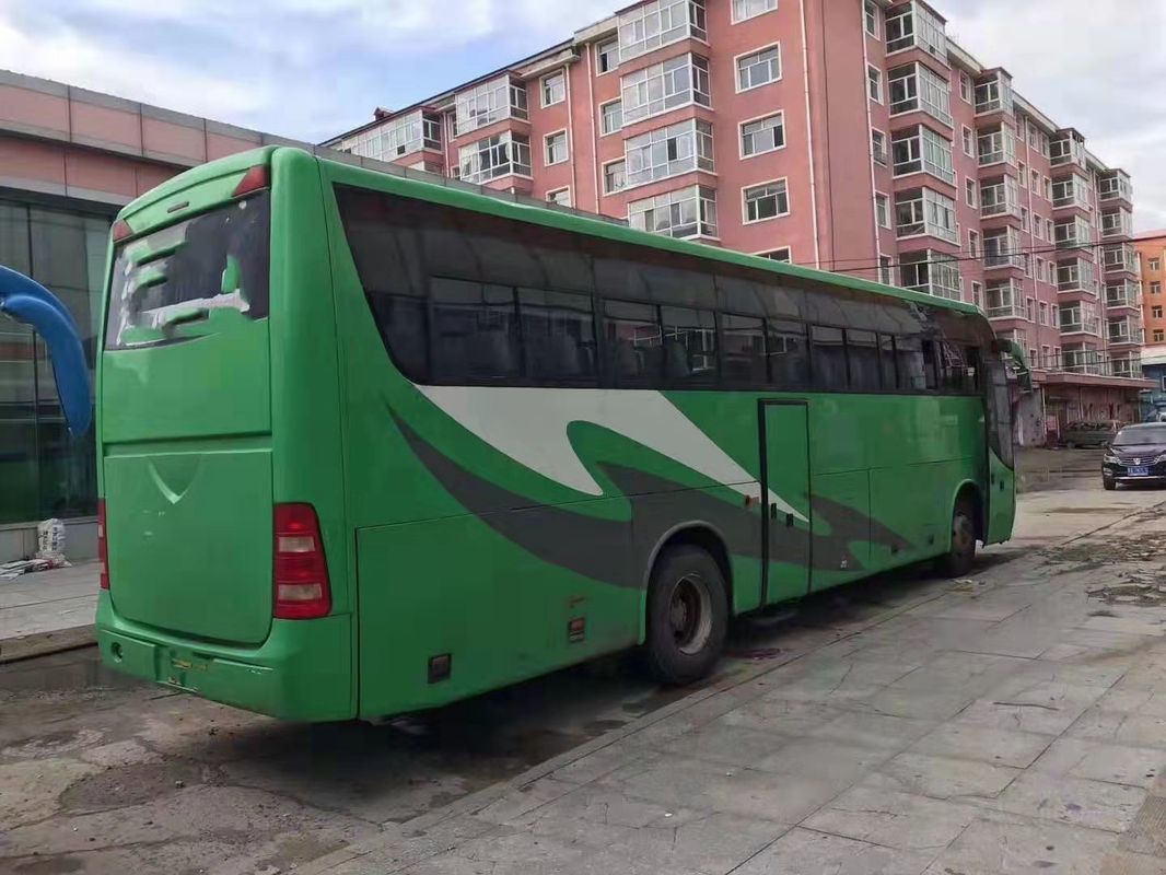 O verde dianteiro do motor usou assentos do ônibus de excursão 51 duas portas LHD/apoio de RHD diesel 2010 anos