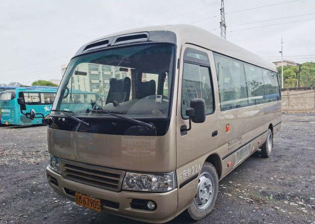 O ônibus comercial usado com o ônibus luxuoso 22 da pousa-copos assenta a base de roda da altura 4085mm de 2640mm
