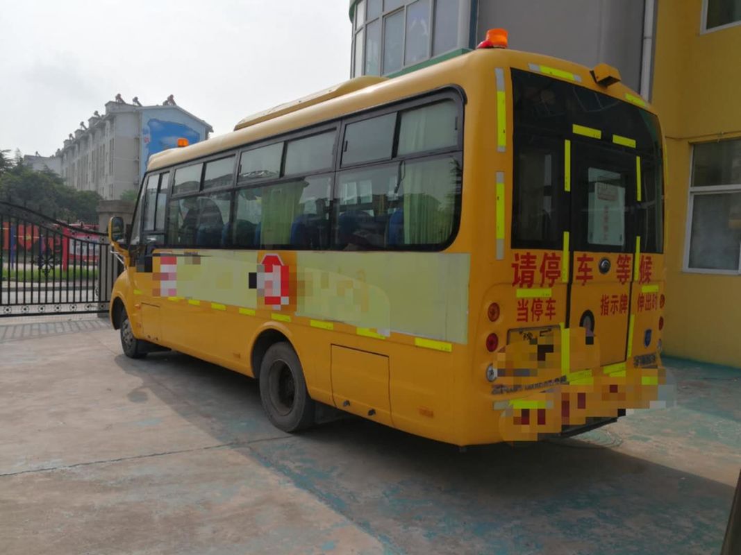 o motor 95kw diesel 2017 escola usada do ônibus de Yutong do ano 36 assentos usou o padrão do Euro III do ônibus