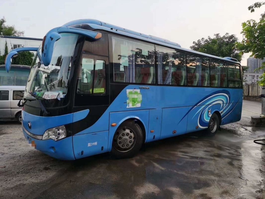 a mão dos assentos da distância entre o eixo dianteira e traseira 162kw 39 de 4250mm em segundo transporta o treinador usado Bus Yutong Buses para vendas