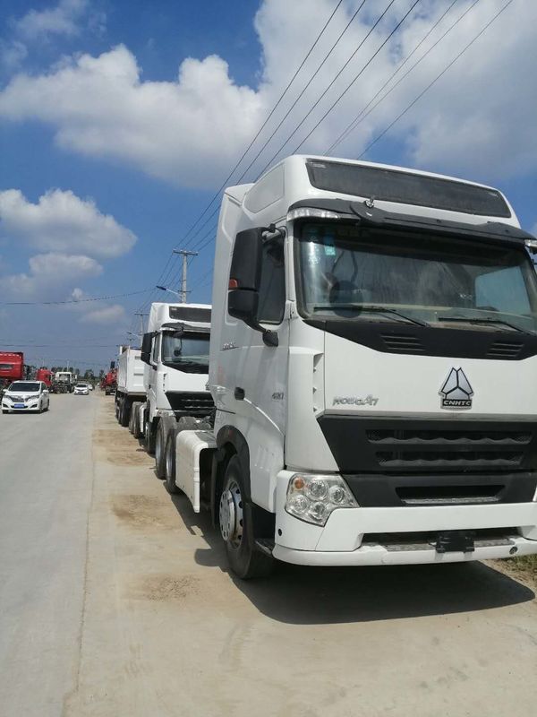 Cabeça 6x4 do caminhão do trator de China Sinotruk Howo A7 com cores diferentes