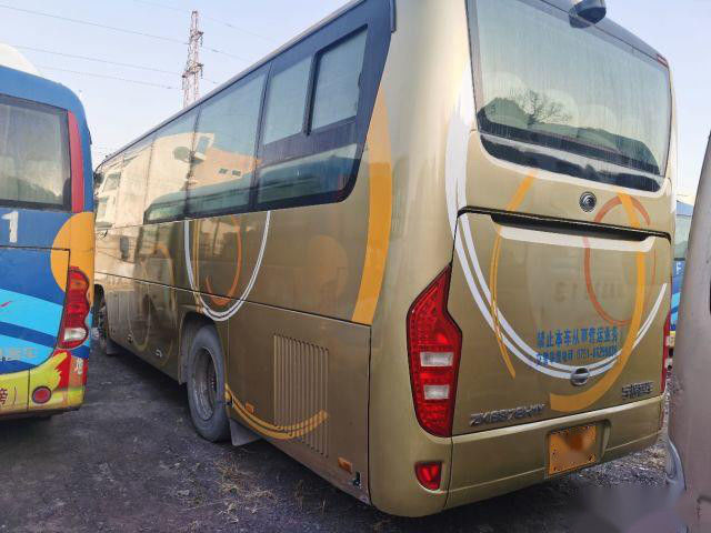 os assentos Yutong ZK6878 do comprimento 37 de 8.7m usaram porta LHD do ônibus do passageiro a única