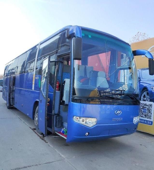 Um KLQ6129 mais alto 53 assenta motor traseiro o aço usado Chiassis de Bus Double Doors do treinador