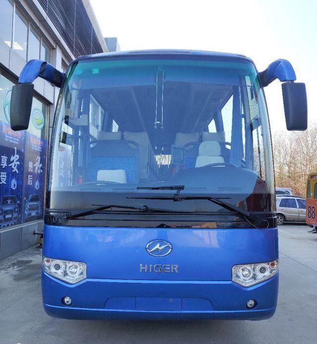 Um KLQ6129 mais alto 53 assenta motor traseiro o aço usado Chiassis de Bus Double Doors do treinador