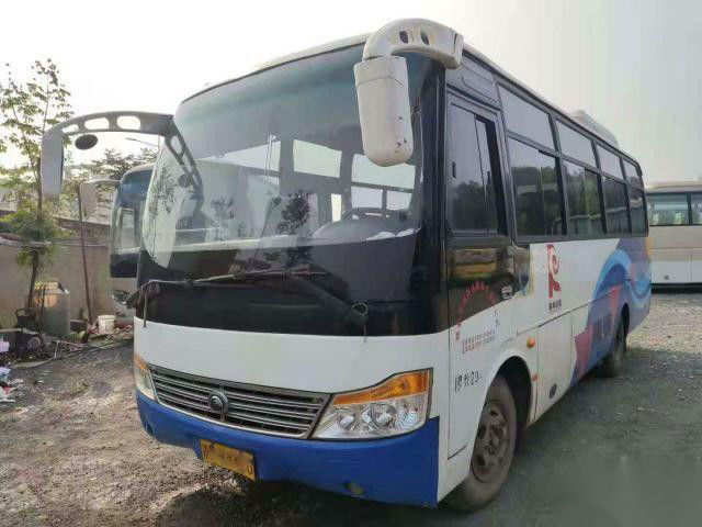 Portas usadas LHD do chassi de aço do ônibus do passageiro dos assentos do ISO Yutong ZK6752D 29 únicas