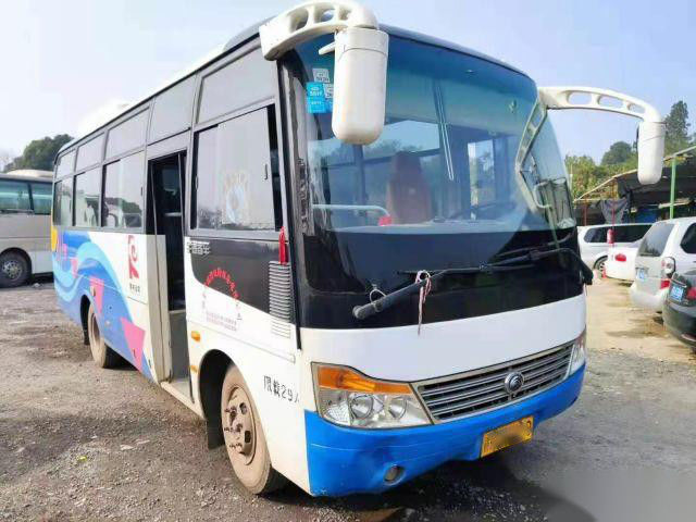 Portas usadas LHD do chassi de aço do ônibus do passageiro dos assentos do ISO Yutong ZK6752D 29 únicas