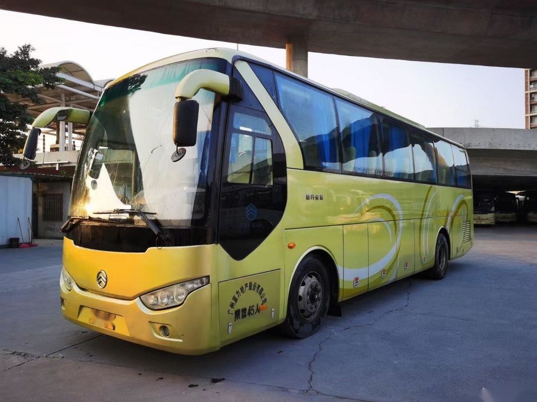 As boas condições usadas de Bus Left Steering do treinador com assentos XML6102 45 modelo do Euro III da C.A. usaram Dragon Bus dourado