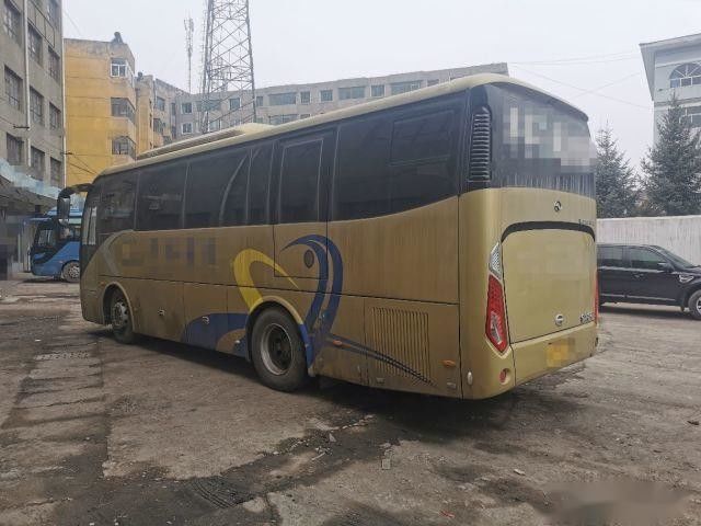 38 do chassi traseiro da bolsa a ar do Euro V dos cilindros 270hp do motor seis de Yuchai dos assentos ônibus de excursão usado esquerdo de Kinglong da direção XMQ6901