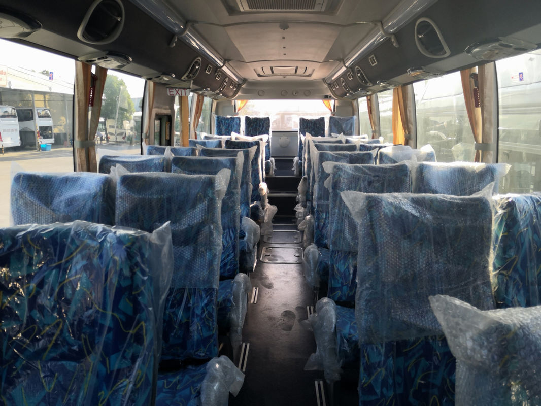 O treinador novo Bus SLK6930D 35 de Shenlong assenta o ônibus novo do turismo da condução à direita nova do ônibus com motor diesel