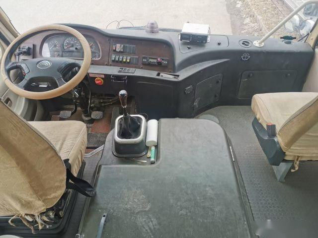 Yutong usado transporta Zk6609d1 19 assenta o motor 85Kw de Yuchai usou o quilômetro de Mini Bus Single Door Low
