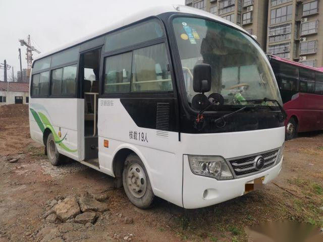 Yutong usado transporta Zk6609d1 19 assenta o motor 85Kw de Yuchai usou o quilômetro de Mini Bus Single Door Low