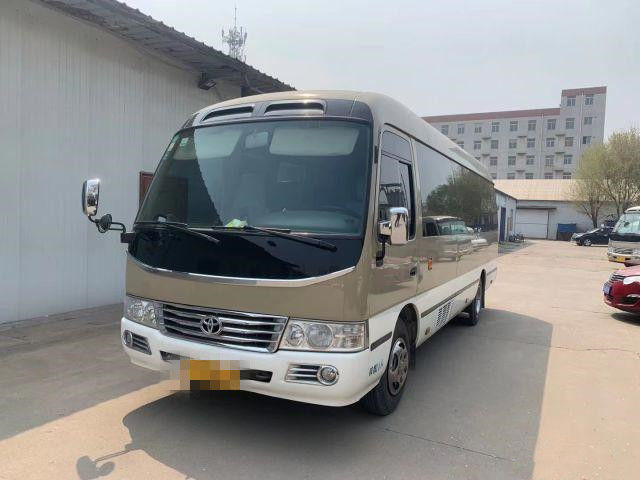 O ônibus usado 20 assentos da pousa-copos usou Mini Bus Toyota Coaster Bus com o motor de gasolina 2TR direção da mão esquerda de 2007 anos