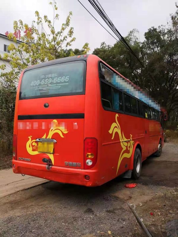 44 treinador usado ônibus usado assentos Bus de Yutong ZK6102D motores diesel da direção LHD do motor da parte dianteira de 2014 anos