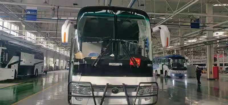 Motor traseiro novo dos motores diesel de Bus Steering LHD do treinador do ônibus novo novo de Yutong ZK6112H9 dos assentos do ônibus 55