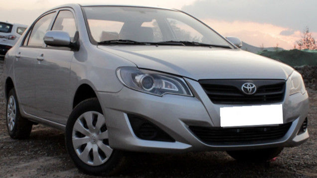 2017 modo da movimentação de Mini Used Cars Gasoline Fuel LHD dos assentos do carro 5 de Corolla Toyota do ano