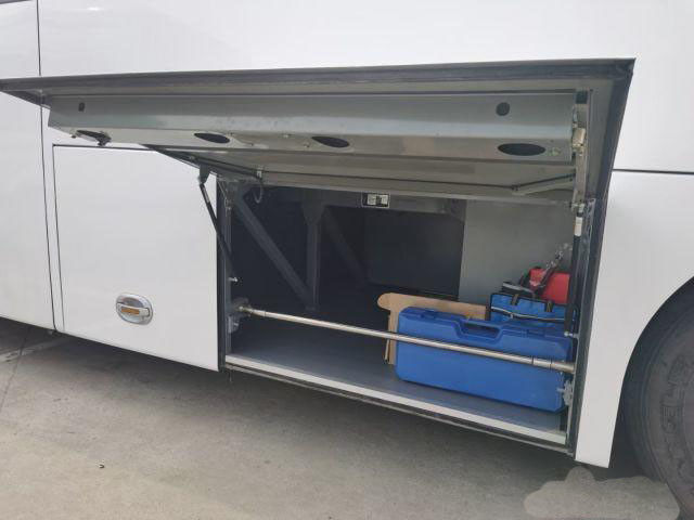 Chassi novo usado da bolsa a ar das portas dobro do tipo dos assentos do ônibus 44 de Kinglong