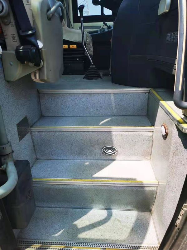 Motor de direção esquerdo usado da parte traseira de Yuchai do quilômetro do ônibus de excursão do chassi da bolsa a ar dos assentos ZK6110 do ônibus 51 de Yutong baixo