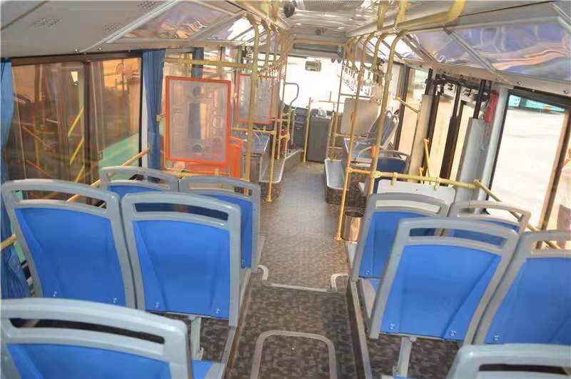 2015 o treinador usado assentos Bus LCK6950HG do ano 62 ZHONGTONG usou o ônibus da cidade com o condicionador de ar para comuta