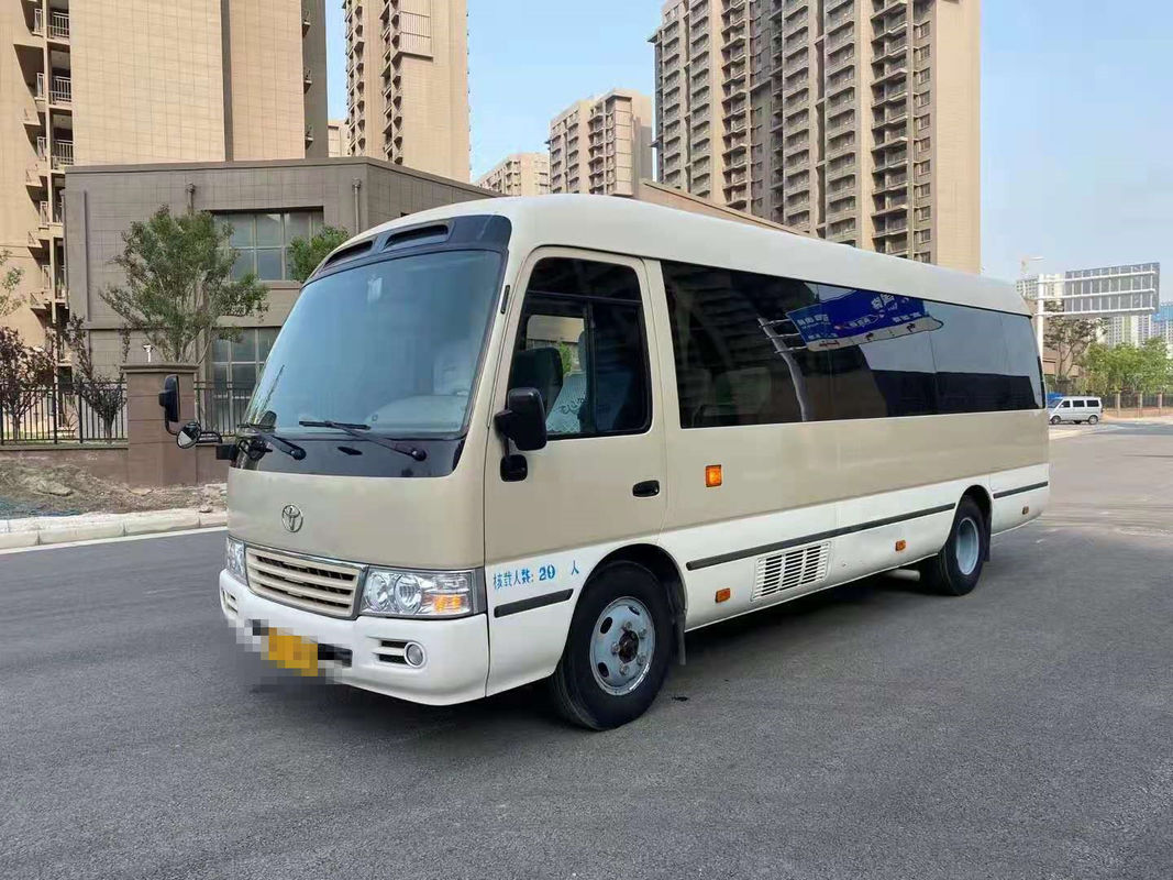 2015 o ônibus usado da pousa-copos do ano 20 assentos, LHD usou Mini Bus Toyota Coaster Bus com o motor de gasolina 2TR, direção esquerda