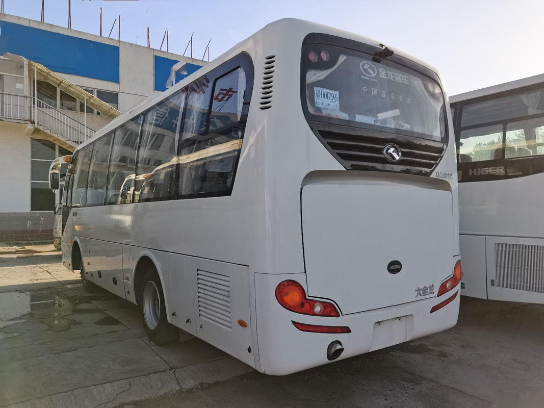 O motor traseiro usado 132kw de Cummins dos assentos de Bus XMQ6771 30 do treinador saiu do ônibus usado de direção de Kinglong