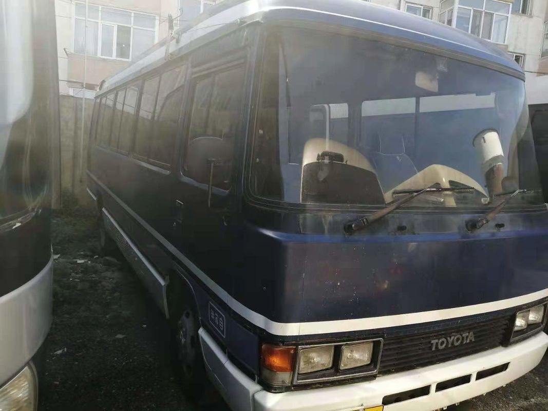2010 o ônibus usado da pousa-copos do ano 20 assentos, ônibus RHD da pousa-copos de Toyota usou Mini Bus With Diesel Engine, direção esquerda