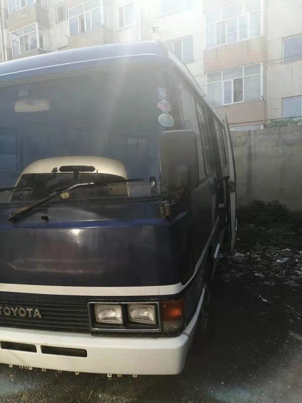 2010 o ônibus usado da pousa-copos do ano 20 assentos, ônibus RHD da pousa-copos de Toyota usou Mini Bus With Diesel Engine, direção esquerda
