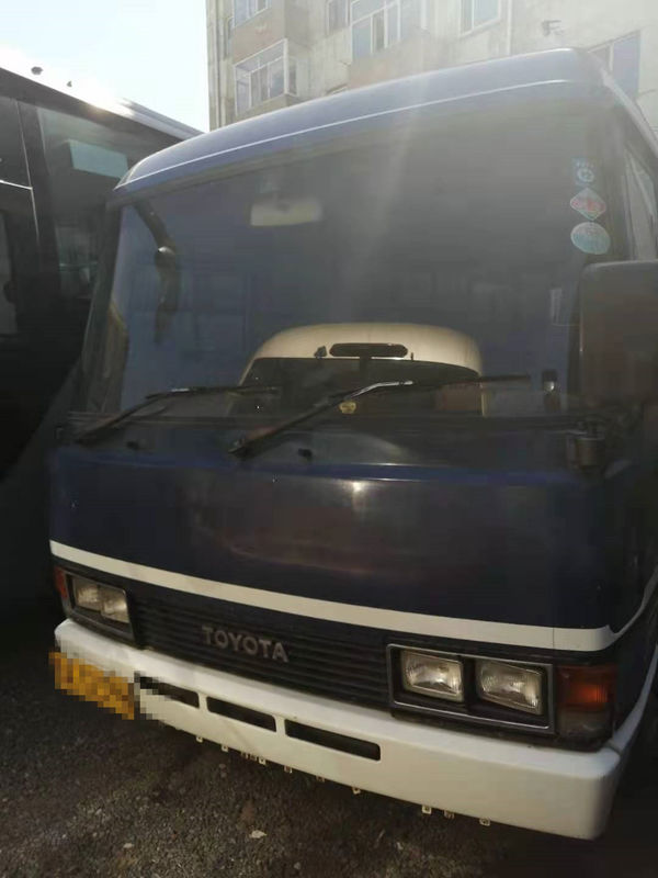 2010 o ônibus usado da pousa-copos do ano 20 assentos, ônibus RHD da pousa-copos de Toyota usou Mini Bus With Diesel Engine, direção esquerda