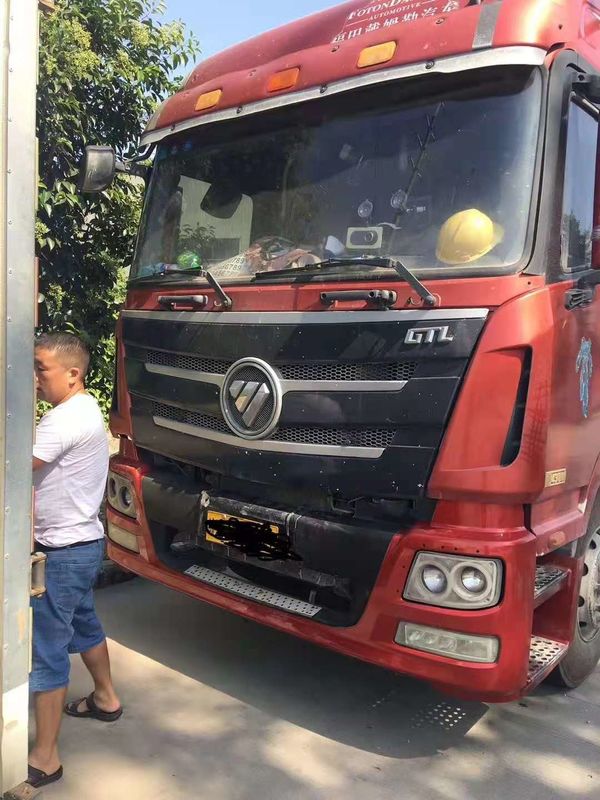 Mão usada do ano 6X4 2015 do trator do reboque do caminhão 430HP de China Foton AumanTractor de 50 toneladas segundo
