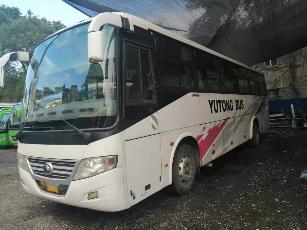 Assentos usados Front Engine Bus Steel Chassis YC do ônibus Zk6112d 54 de Yutong. 177kw usou o ônibus de excursão