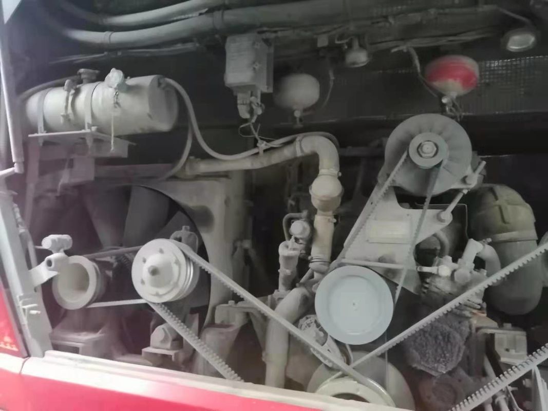 Os assentos usados do treinador ZK6127 55 de Yutong sairam chassi da bolsa a ar de Seerting do ônibus de excursão usado do Euro do motor III traseiro para África