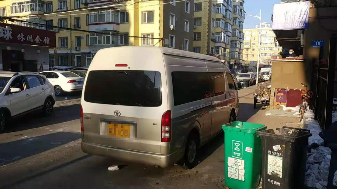 A gasolina Toyota Hiace de 2014 assentos do ano 13 usou a transmissão automática de Mini Bus With High Roof
