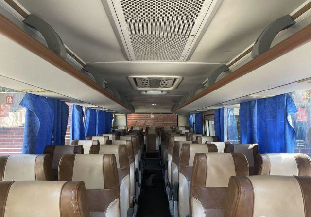 39 assentos usaram o treinador Bus 2016 tipo do ano SLK6873 Shenlong com o motor diesel excelente