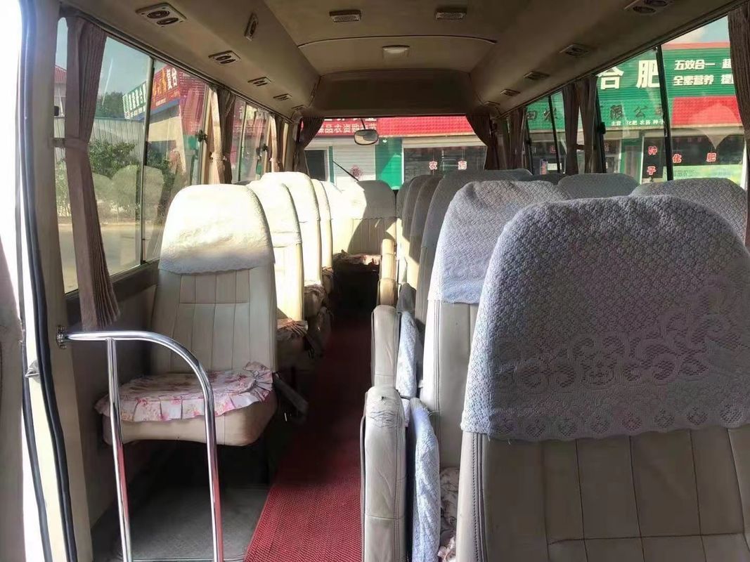 Assentos usados do motor 23/29 de Mini Bus Toyota Coaster 15B usados quilômetro do ônibus do passageiro baixo