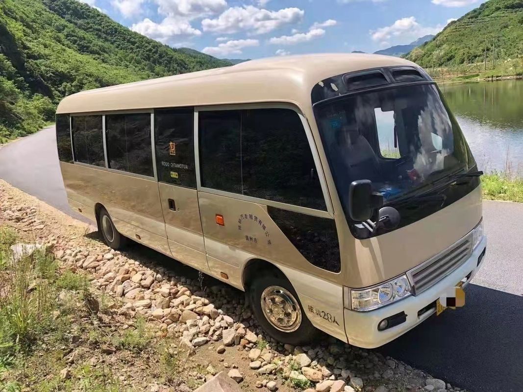 Assentos usados do motor 23/29 de Mini Bus Toyota Coaster 15B usados quilômetro do ônibus do passageiro baixo