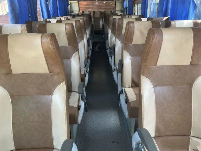O ônibus usado SLK6873 39 de Sunlong assenta 2016 o treinador usado de aço traseiro Bus de Yuchai do chassi do motor diesel 162kw para África