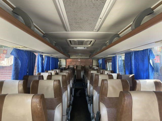O ônibus usado SLK6873 39 de Sunlong assenta 2016 o treinador usado de aço traseiro Bus de Yuchai do chassi do motor diesel 162kw para África