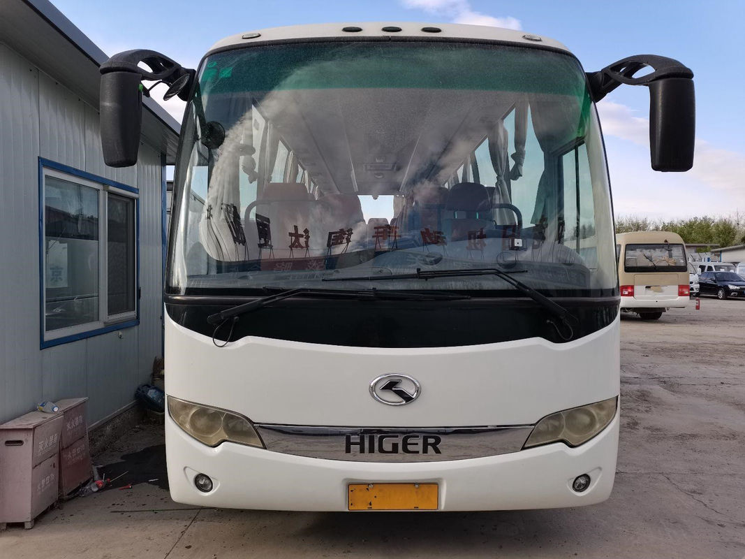 O ônibus mais alto usado KLQ6856 37 assenta boas condições traseiras da movimentação da mão esquerda do motor de Yuchai do chassi de aço com C.A.