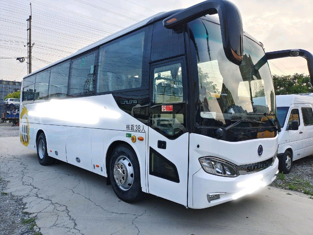 motor novo novo da parte traseira de Bus Low Kilometer Yuchai do treinador Euro6 do chassi 2020 da bolsa a ar do tipo SLK6903 de Sunlong do ônibus de excursão 38Seats