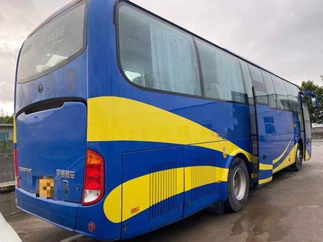 De Yutong do tipo ônibus usado de Yutong do passageiro do Euro de Yuchai do motor das portas dobro do ônibus 54seats da mão em segundo IV traseiro diesel